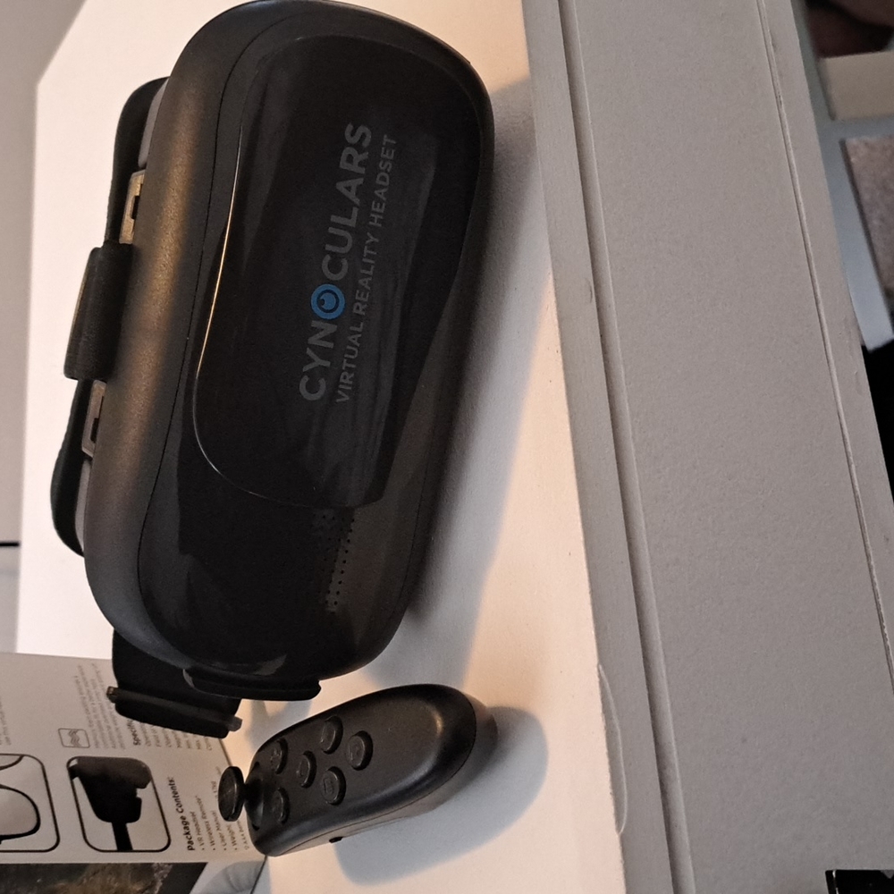 CYNOCULARS - Picture 4 of 4